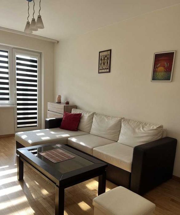 Дава се под наем Тристаен апартамент в Бургас, Изгрев - 96 кв.м за 484.5 € - Снимка #1