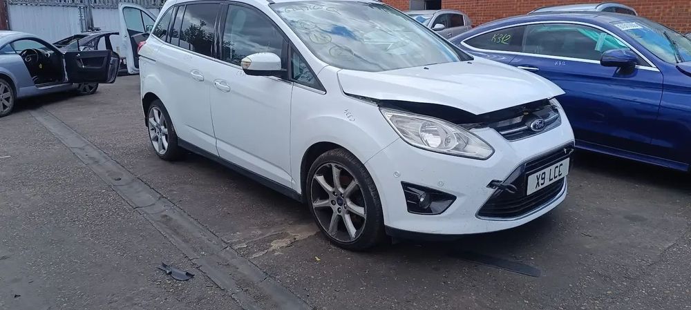 Dezmembrari / Dezmembrez Ford C-MAX 1.6 DV6 cutie viteze manuală 6 trepte cod culoare Frozen White