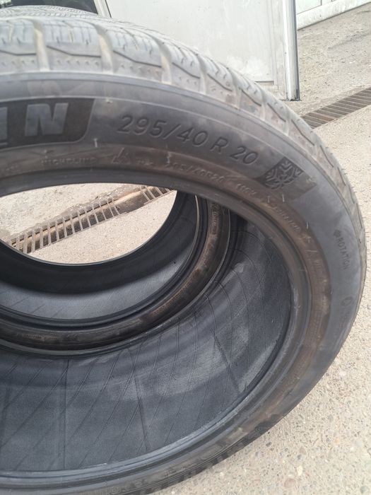 Anvelope iarna michelin r20