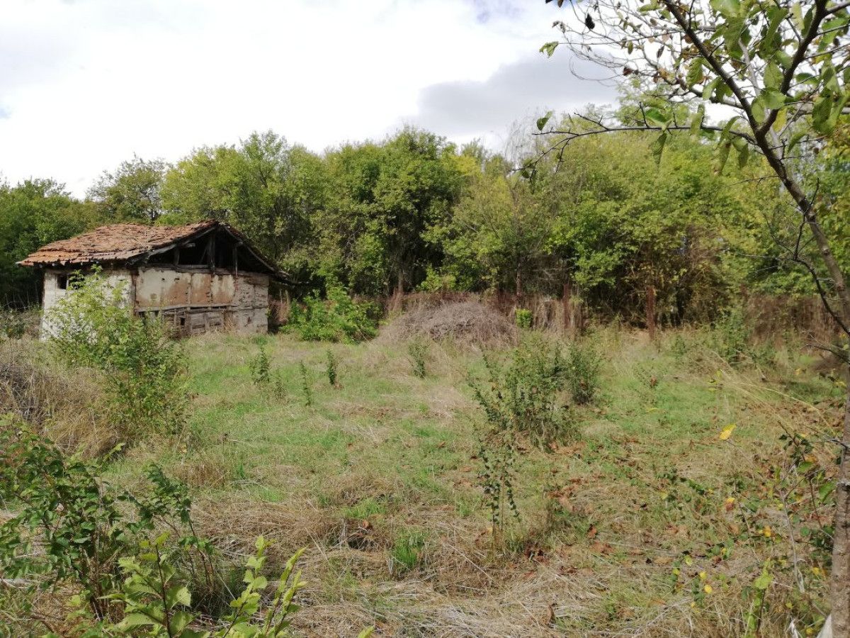 УПИ - 400 м2 в с. Велковци