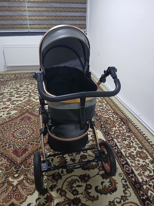 Продам детскую коляску