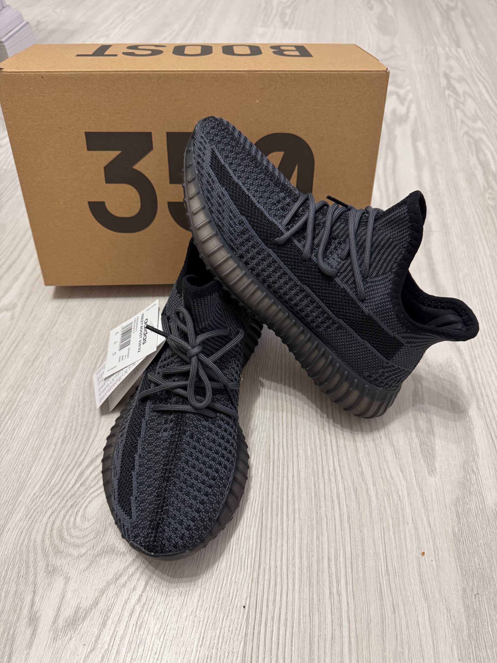 Adidasi Yeezy Boost 350 V2, SNEAKERS NOI, Full Box - Black
