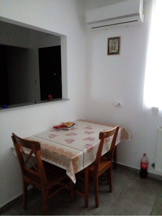 Inchiriez ap 2 camere zona centrala