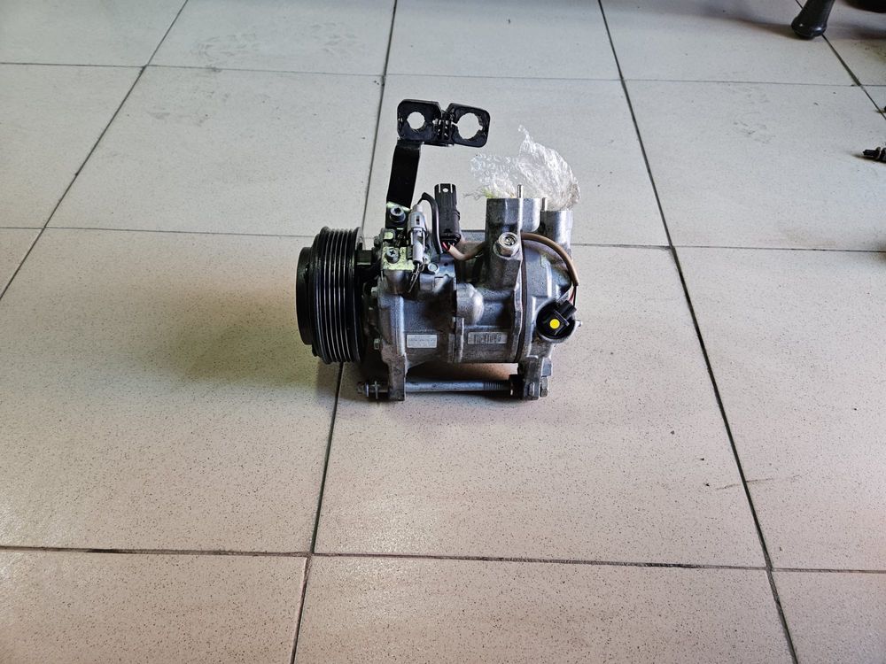 Compresor clima BMW F10 f11 motor 520 d n47 184 CP