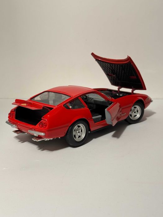 Ferrari 365 GTB/4 Daytona (1969) Giodi Techno Scara 1/18