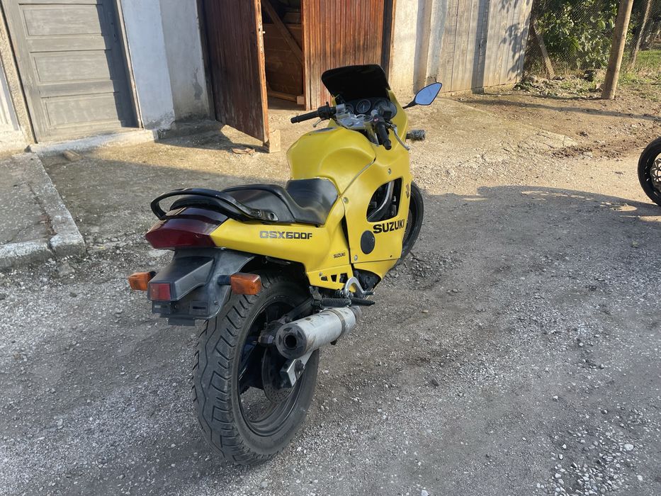 Suzuki gsx-600f…