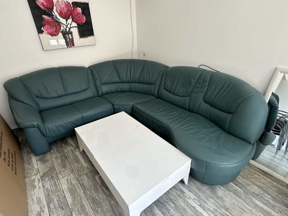 Диван от естествена кожа