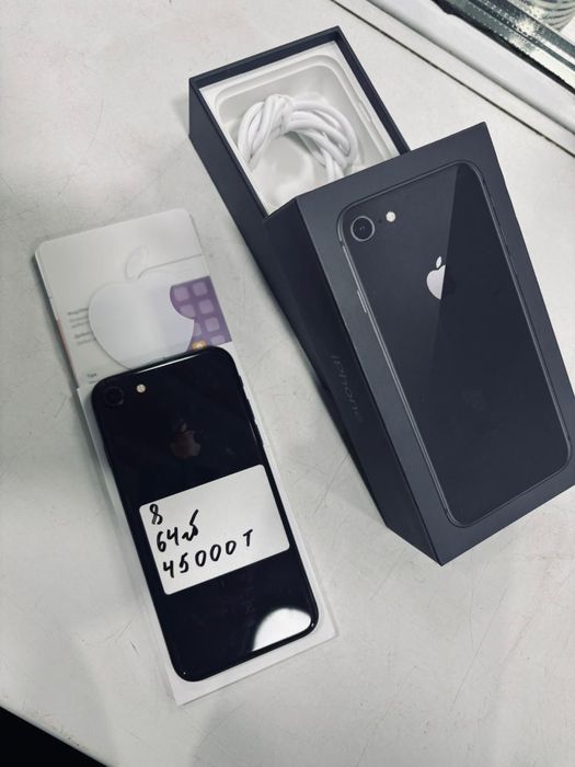 Продается iPhone 8