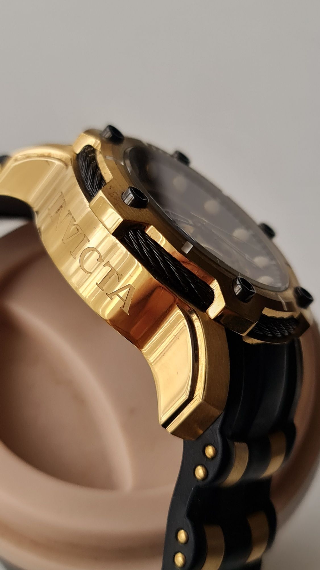 INVICTA BOLT Mod.26751 18k.позлата нов