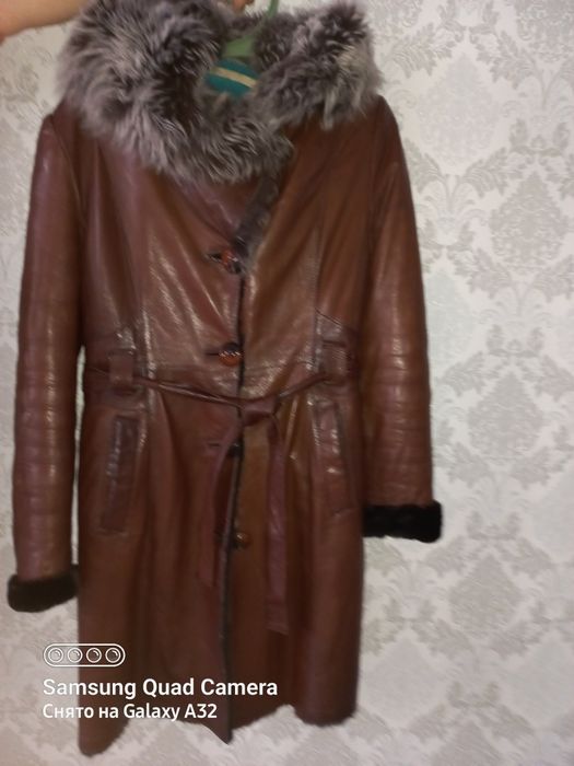 Дублёнку,с натуральной кожей и мехом