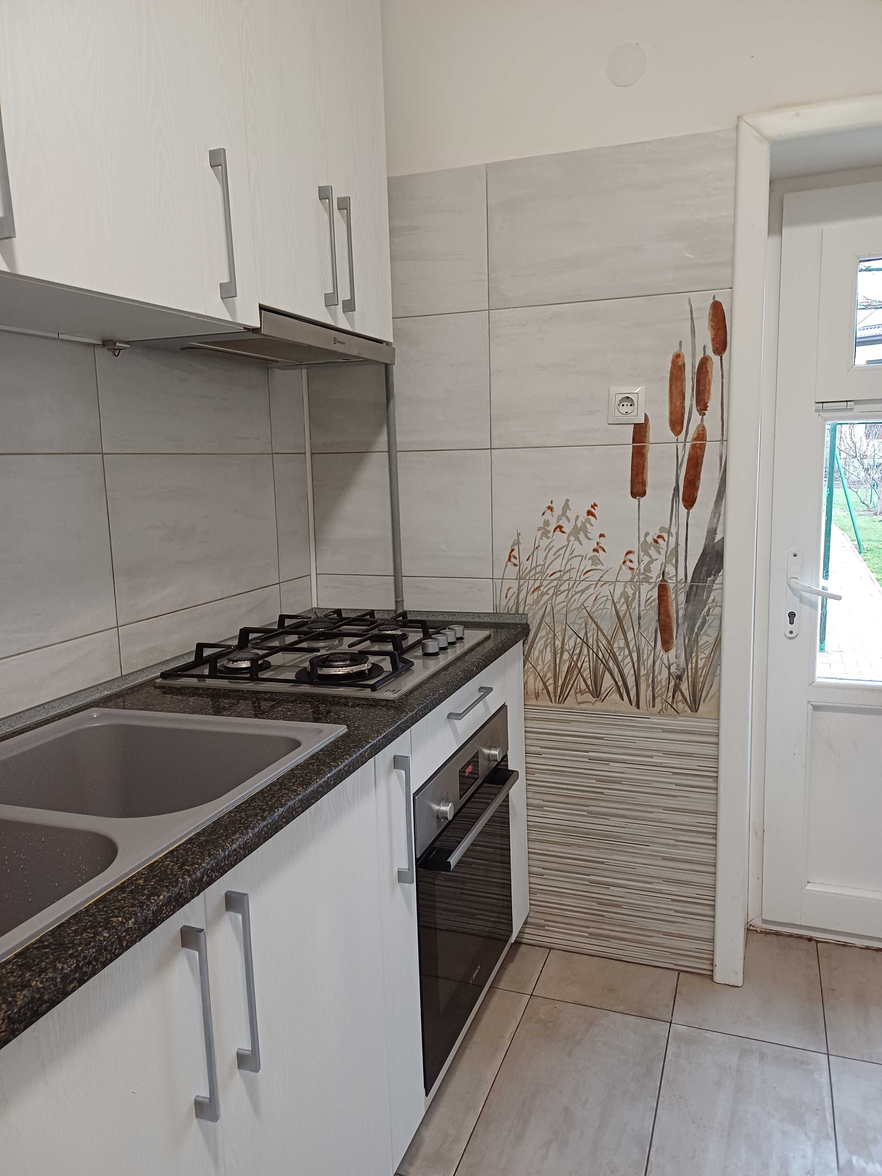 Inchiriez casa 4 camere Craiova zona centrala