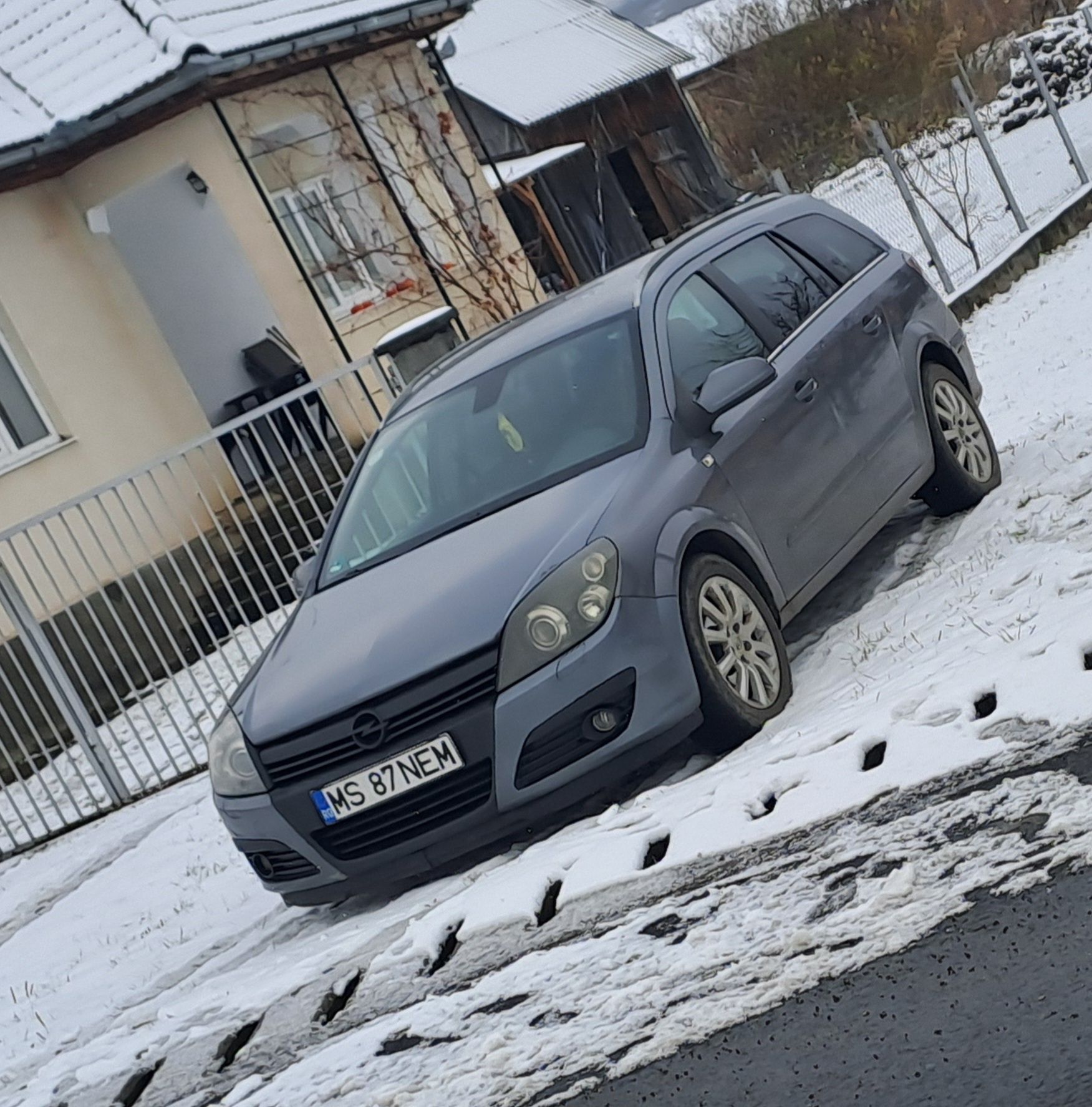 Vand(dezmembrez opel astra h 1.7 diesel din 2005