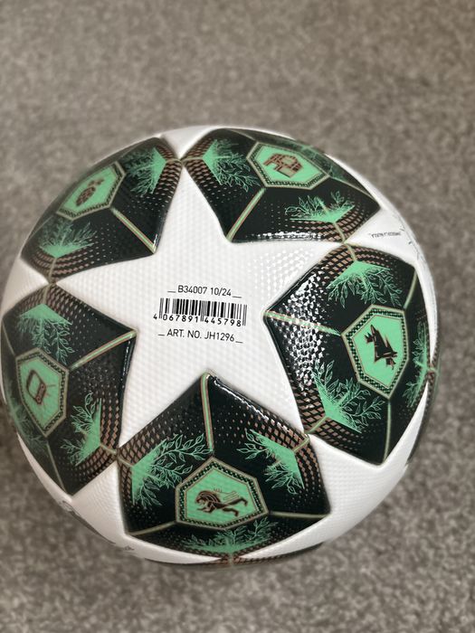 Minge de fotball addias editie limitata