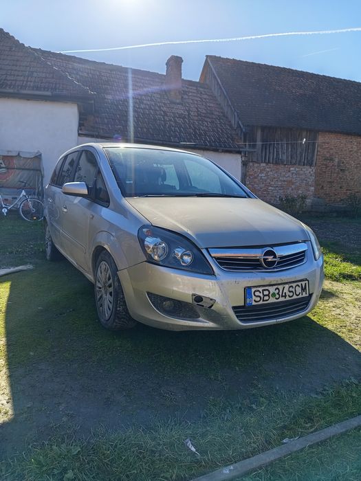 Opel Zafira b 2006