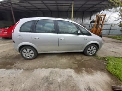 Vând Opel Meriva