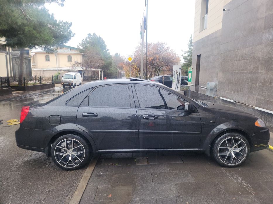 Сдам в  аренду джентру черный свет