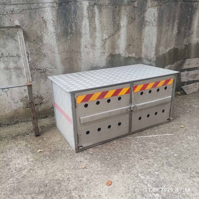 Транспортна клетка за ловни кучета