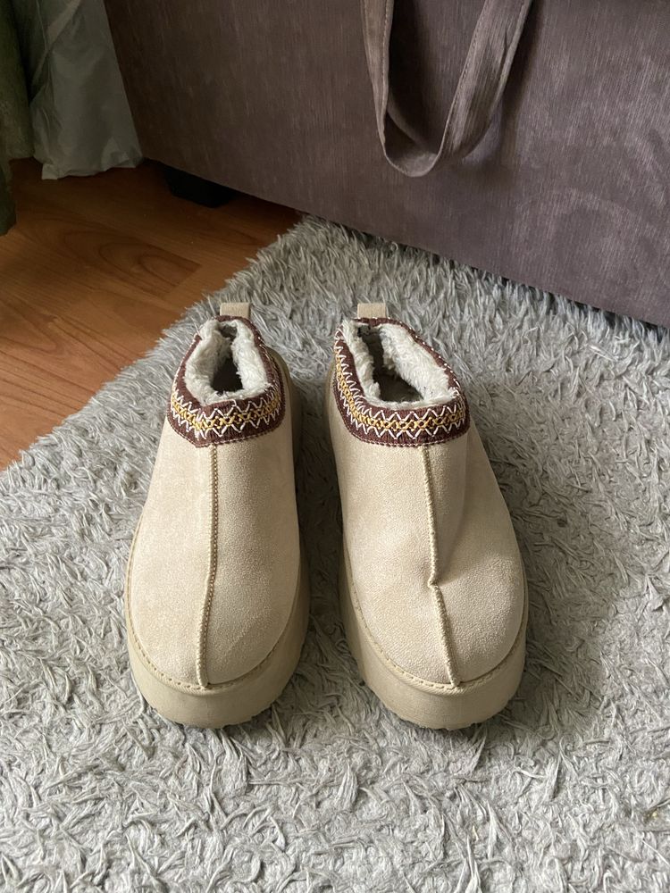 UGG.uri marimea 38