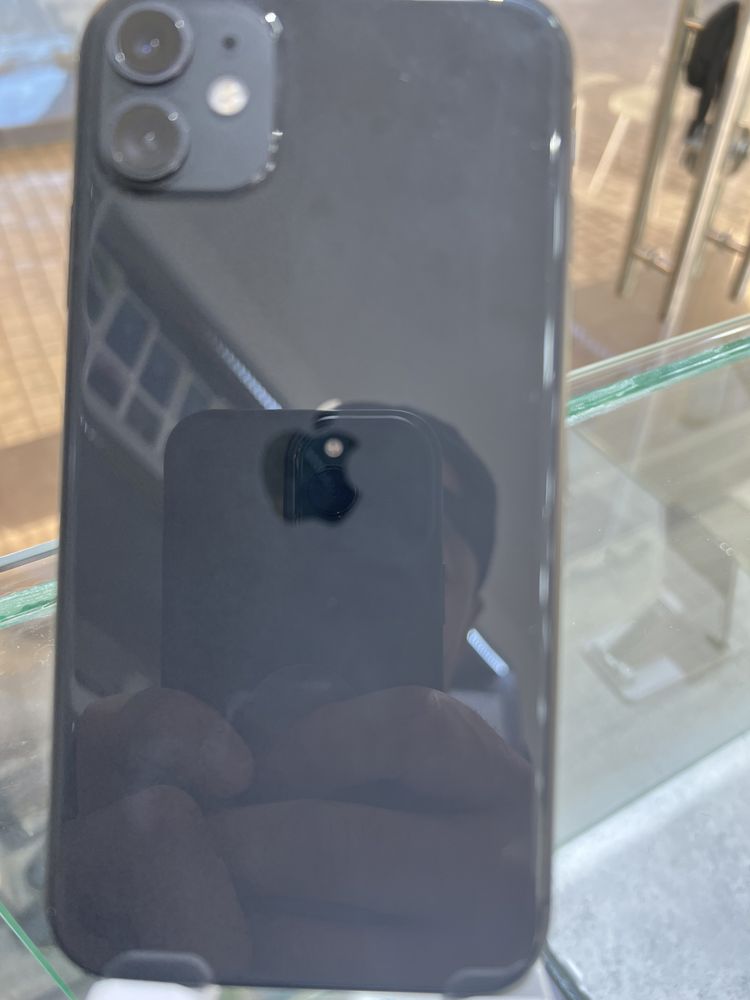 Iphone 11 Bllack 128 Gb  Varinatga