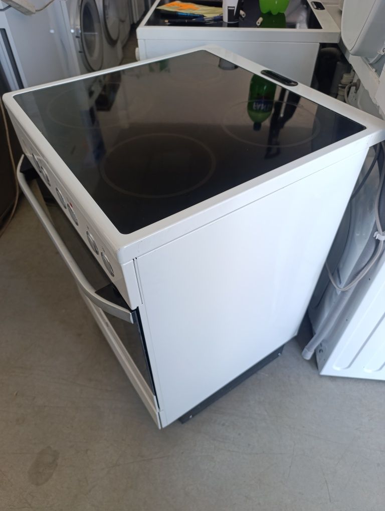 Стояща Готварска печка Electrolux