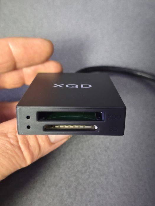 Cititor XQD si SD