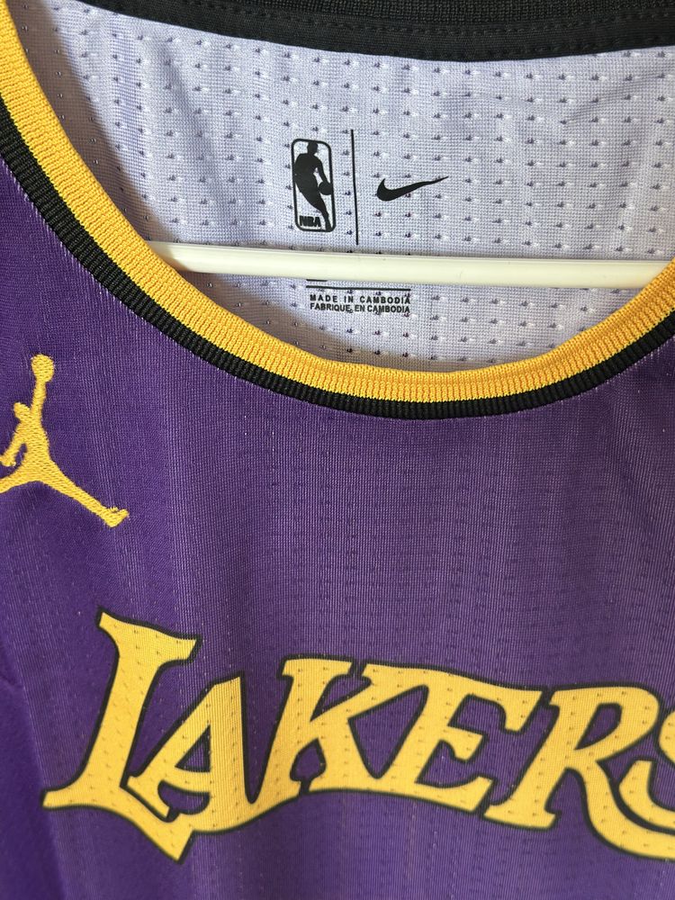 Maieu Jordan Lakers NBA baschet