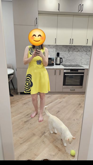 Продам платья 44 размера за 1000 тенге каждое