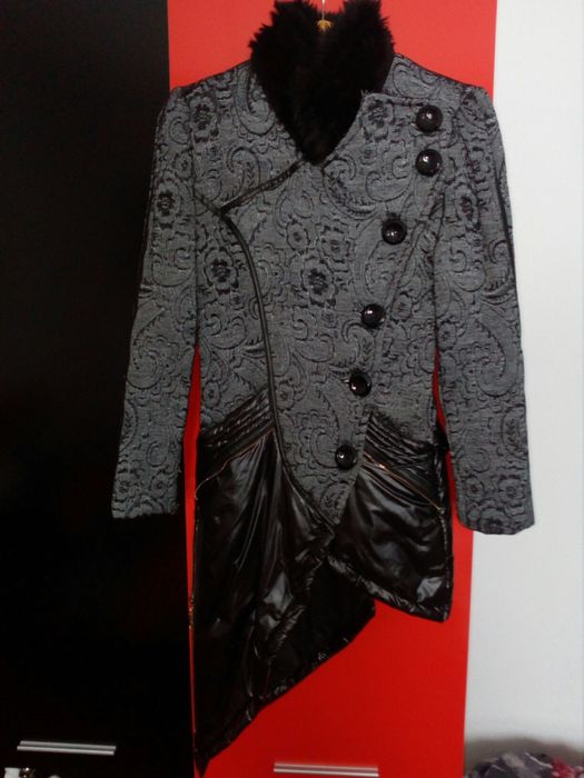 Страхотно палто Луци