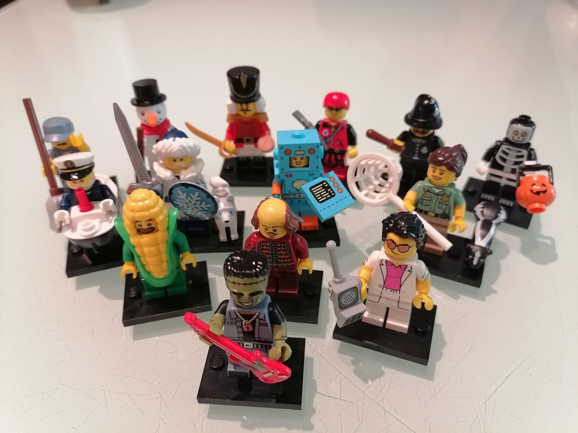 Минифигури Lego (Lego Minifigures)