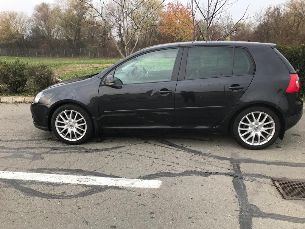 Ușa/portiera dreapta fata vw golf 5 negru LC9x echipata fără rugina