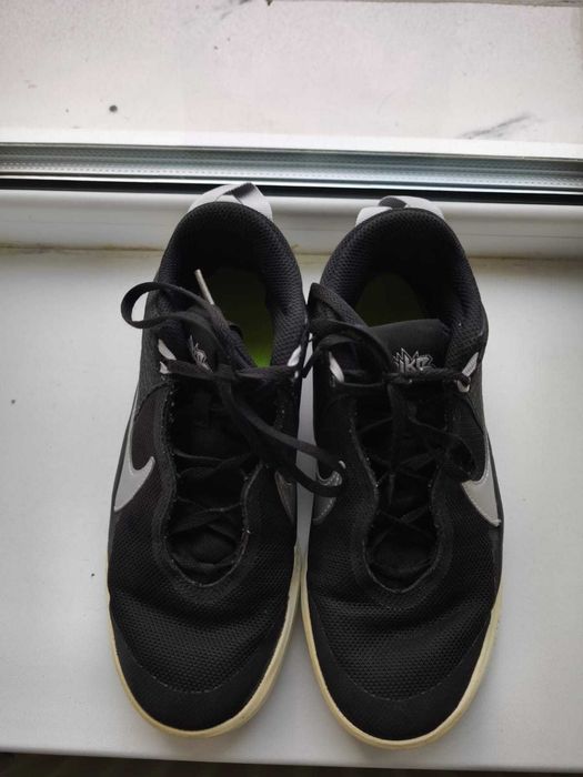 Adidași Nike originali – negru/gri, stare foarte bună