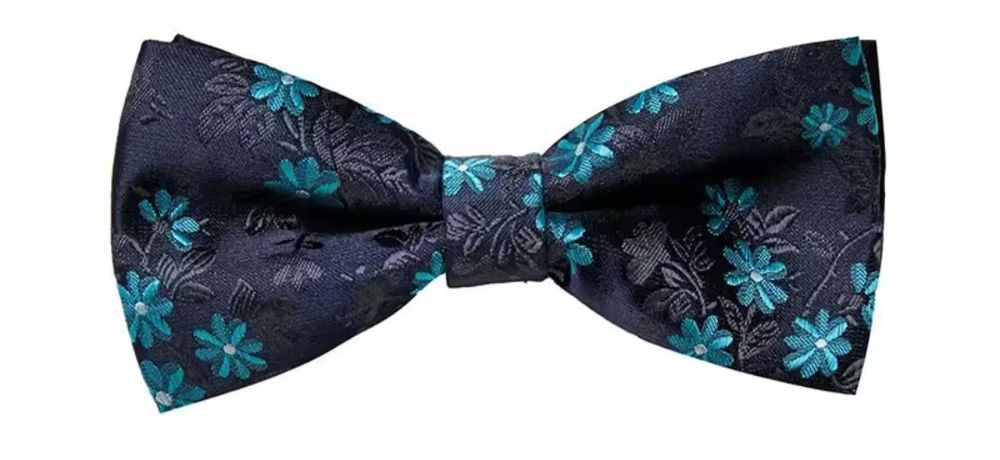 НОВО Папионка от 100% коприна с копчета за ръкавели