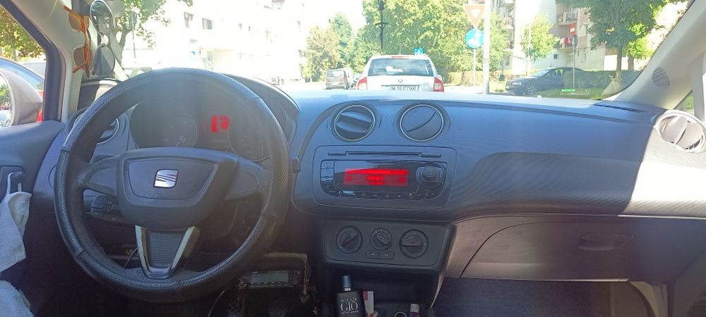 Vând Seat Ibiza 1.2