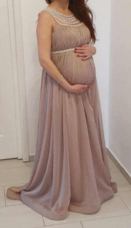 Vand rochie unicate, făcută la comanda pret 449 ron