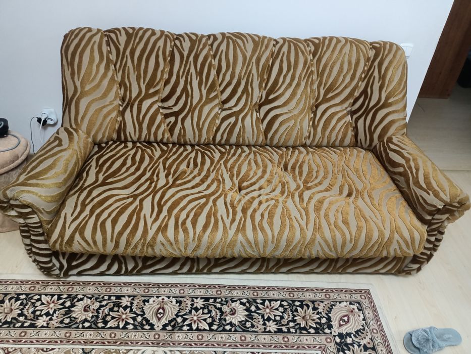 Продается 2 дивана