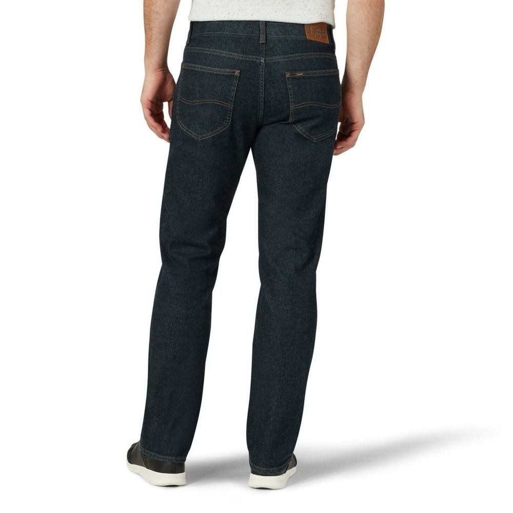Джинсы Lee extreme motion regular fit.