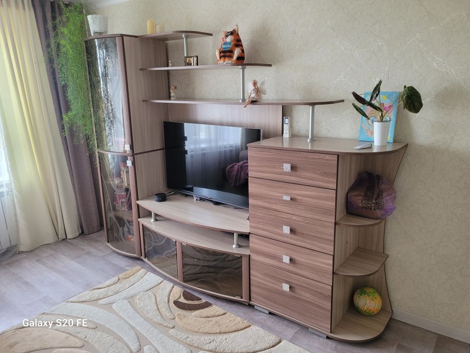 Продам горку или стенку