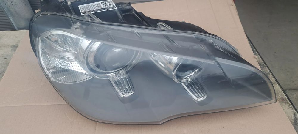 Far dreapta BMW X5 E70. 2010