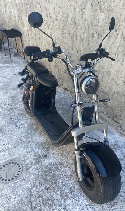 Vand scuter electric