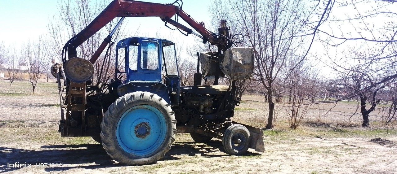 Traktor T-28 sotiladi ma'lumot uchun telefon qiling