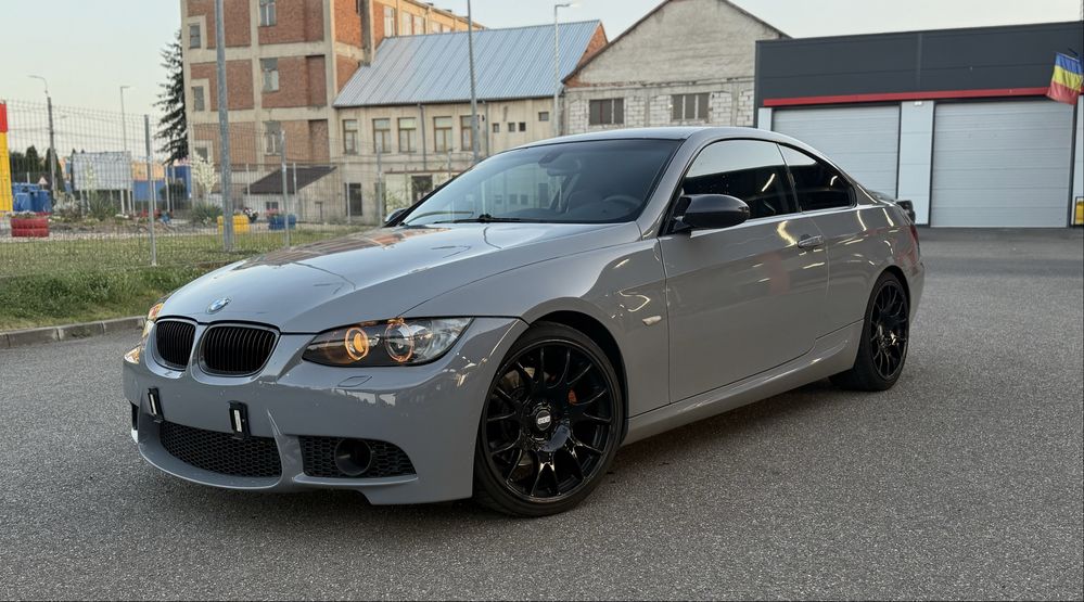 Bmw e92 325i 2.5i