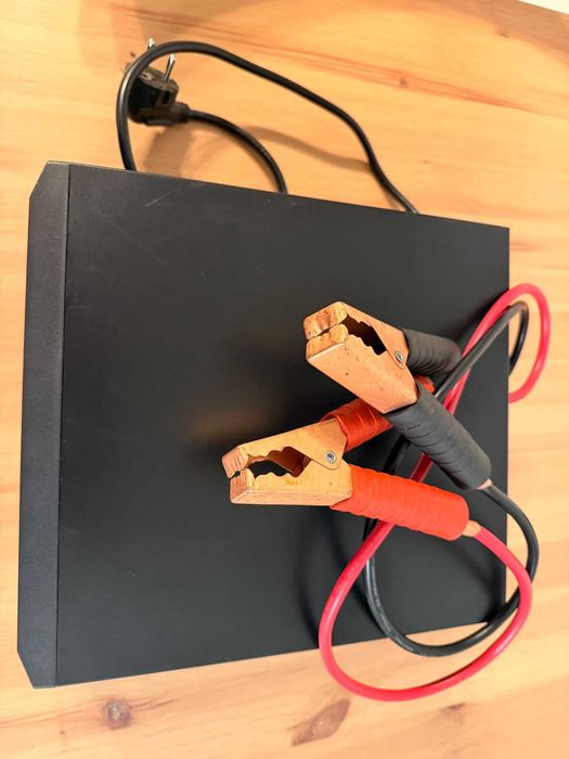 UPS nJoy Aira 600VA 500W sinuzoidă pură pentru PC și centrale