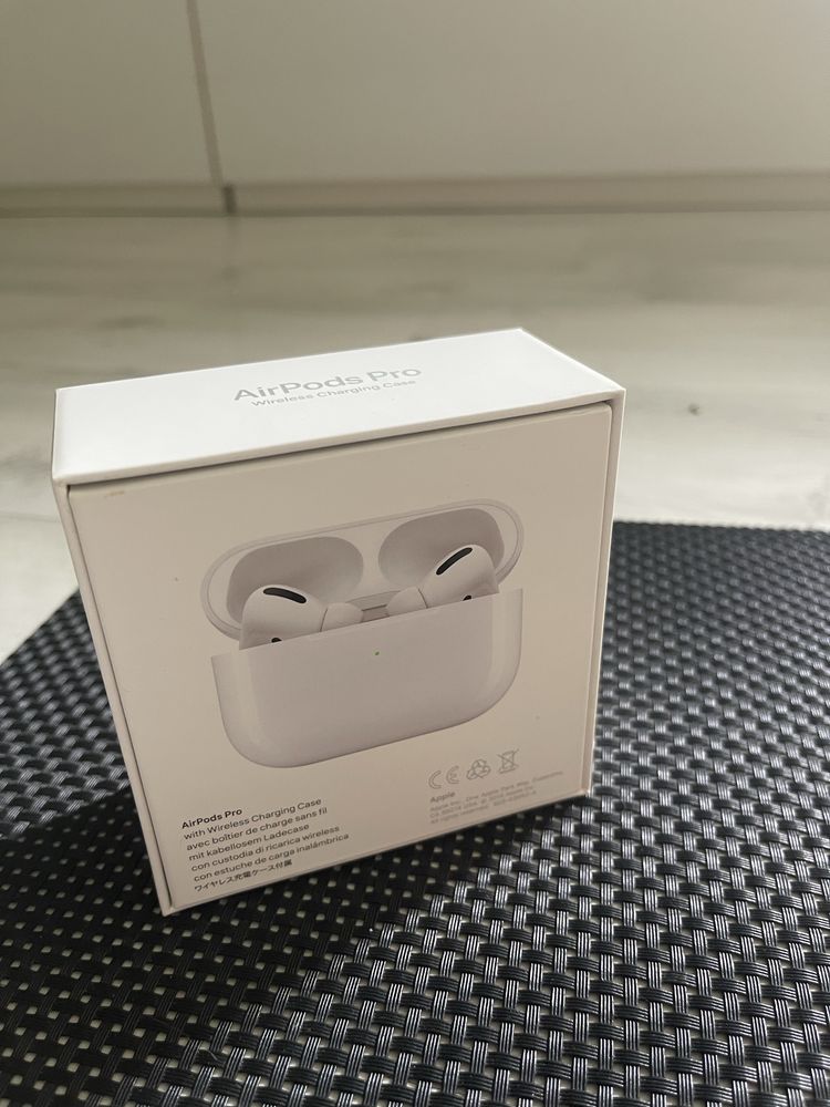 Безжични слушалки AirPods Pro