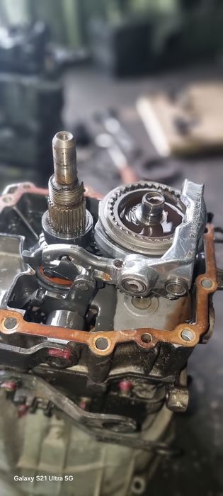 Ремонт МКПП механическая каровка автосервис