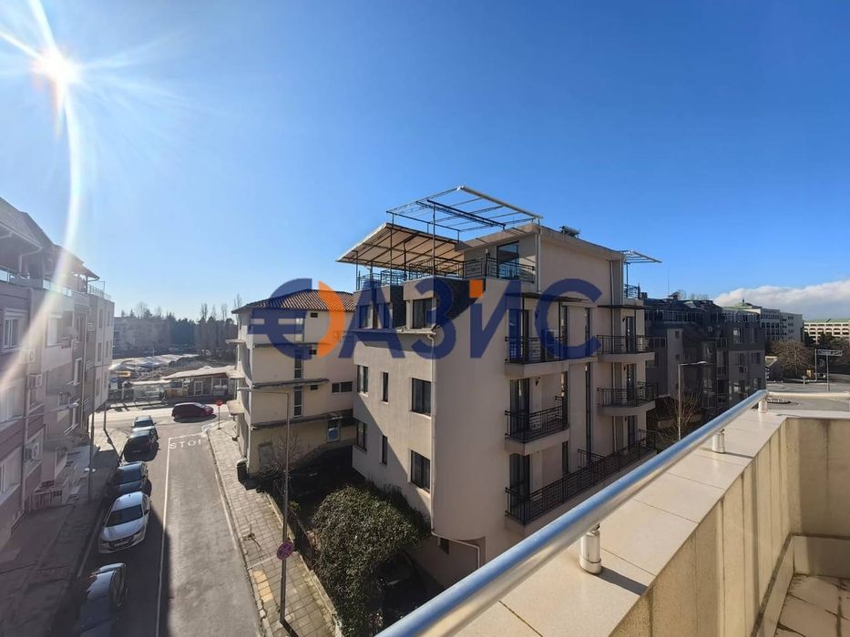 Продава се Едностаен апартамент в Несебър - 50 кв.м за 1260 €/кв.м - Снимка #11