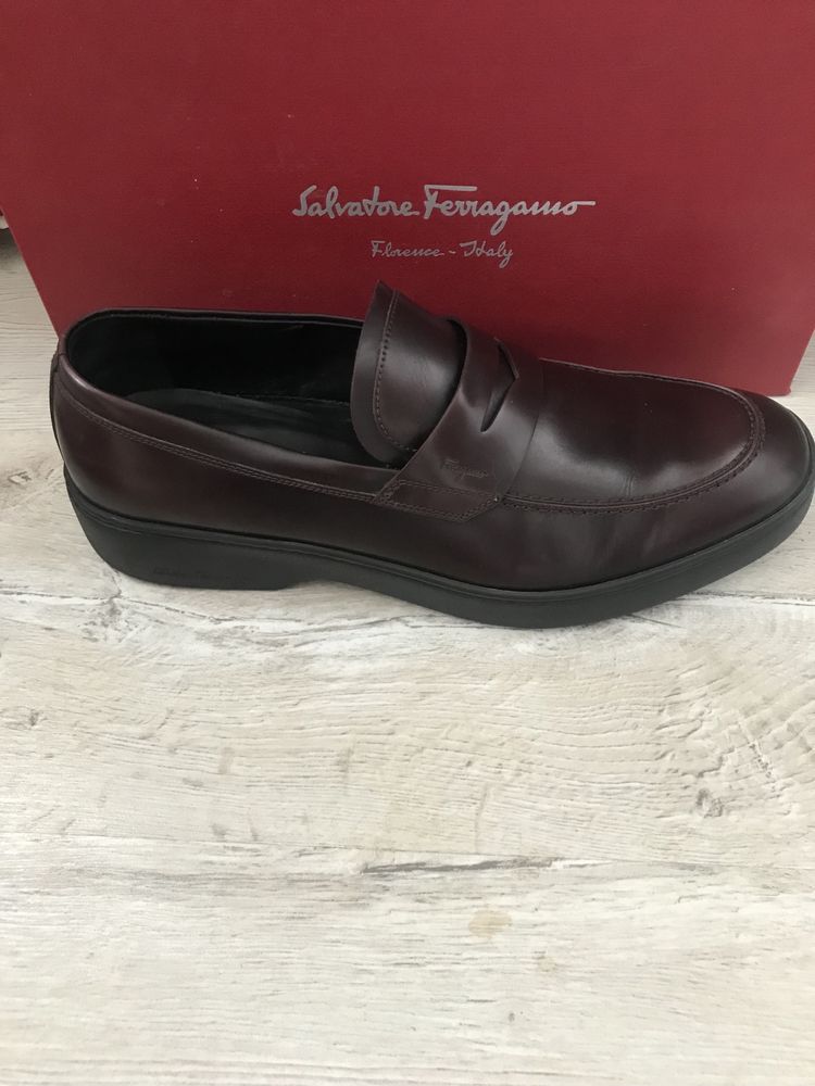 Pantofi Ferragamo