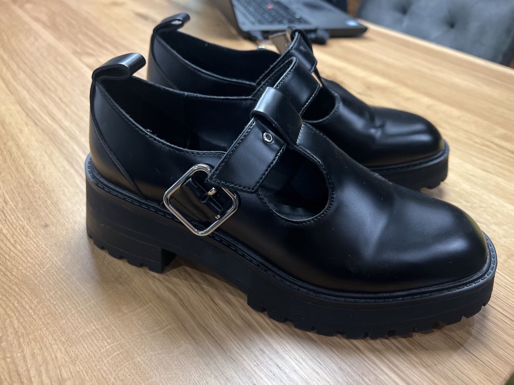 zara лоуфъри
