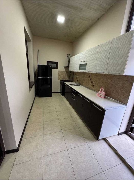 Мирабад 2комната квартира продаётся.Срочно!