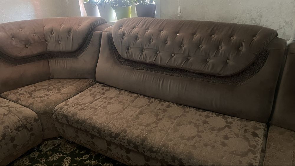 Гостинный диван складной