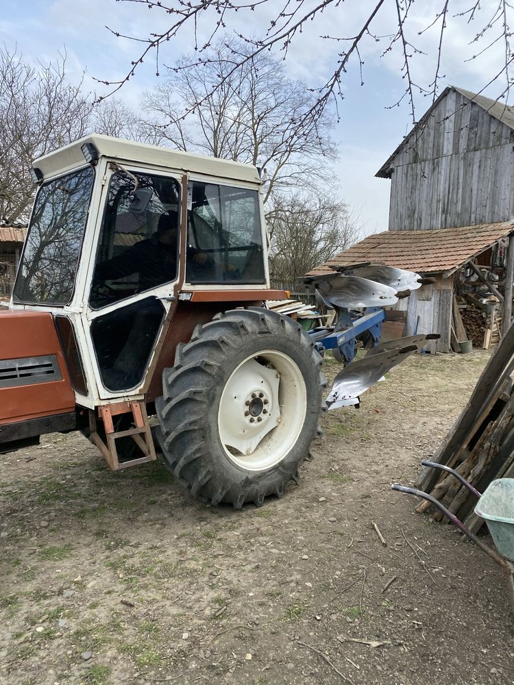 Vand Tractor Fiat 780